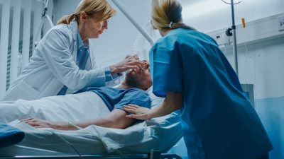 Life sustaining treatment Getty Images 1046447754