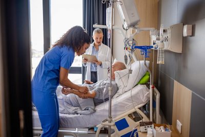 Nurse starting IV Getty Images 2205588318